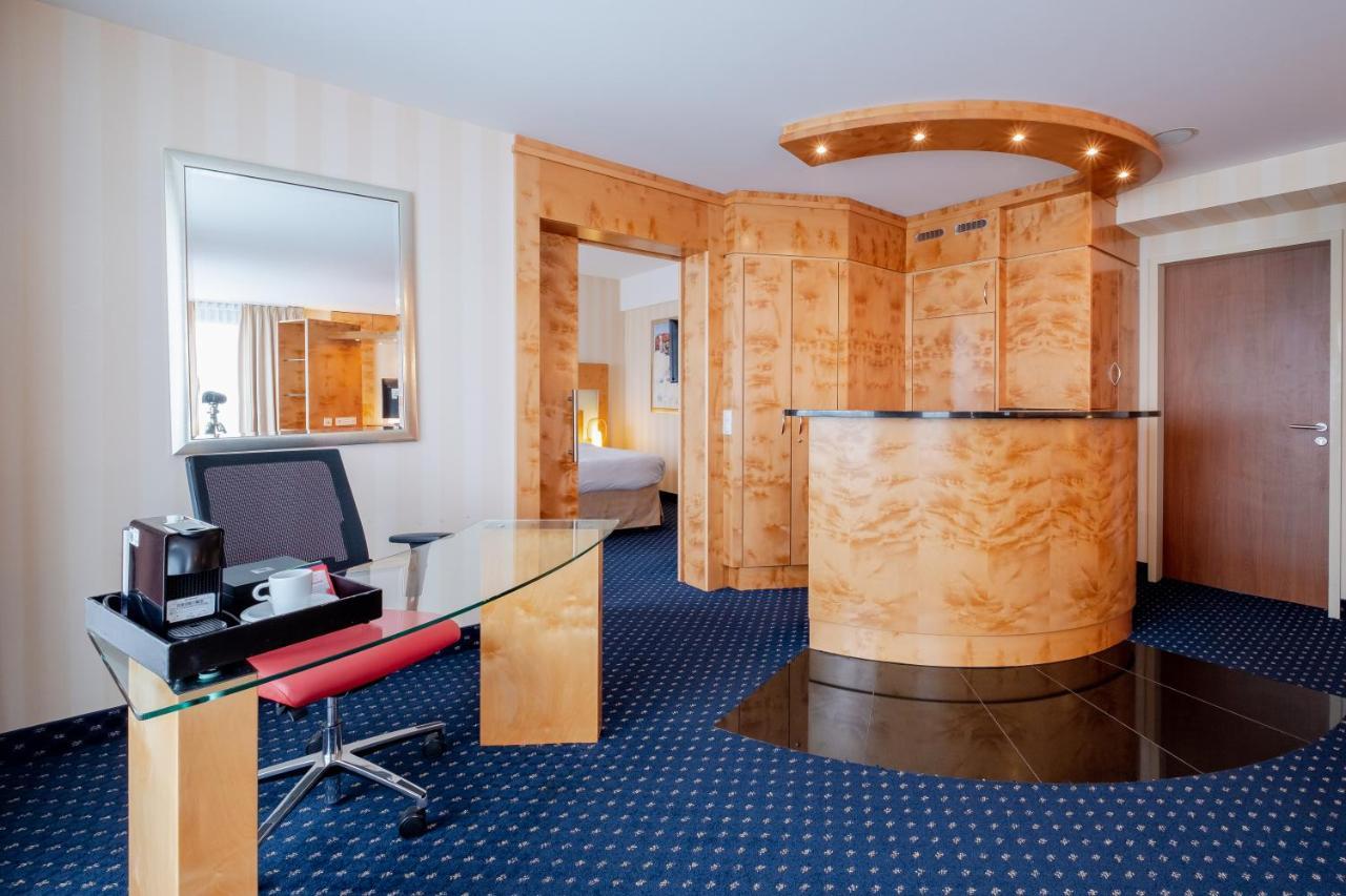 Welcome Hotel Гельзенкирхен Экстерьер фото