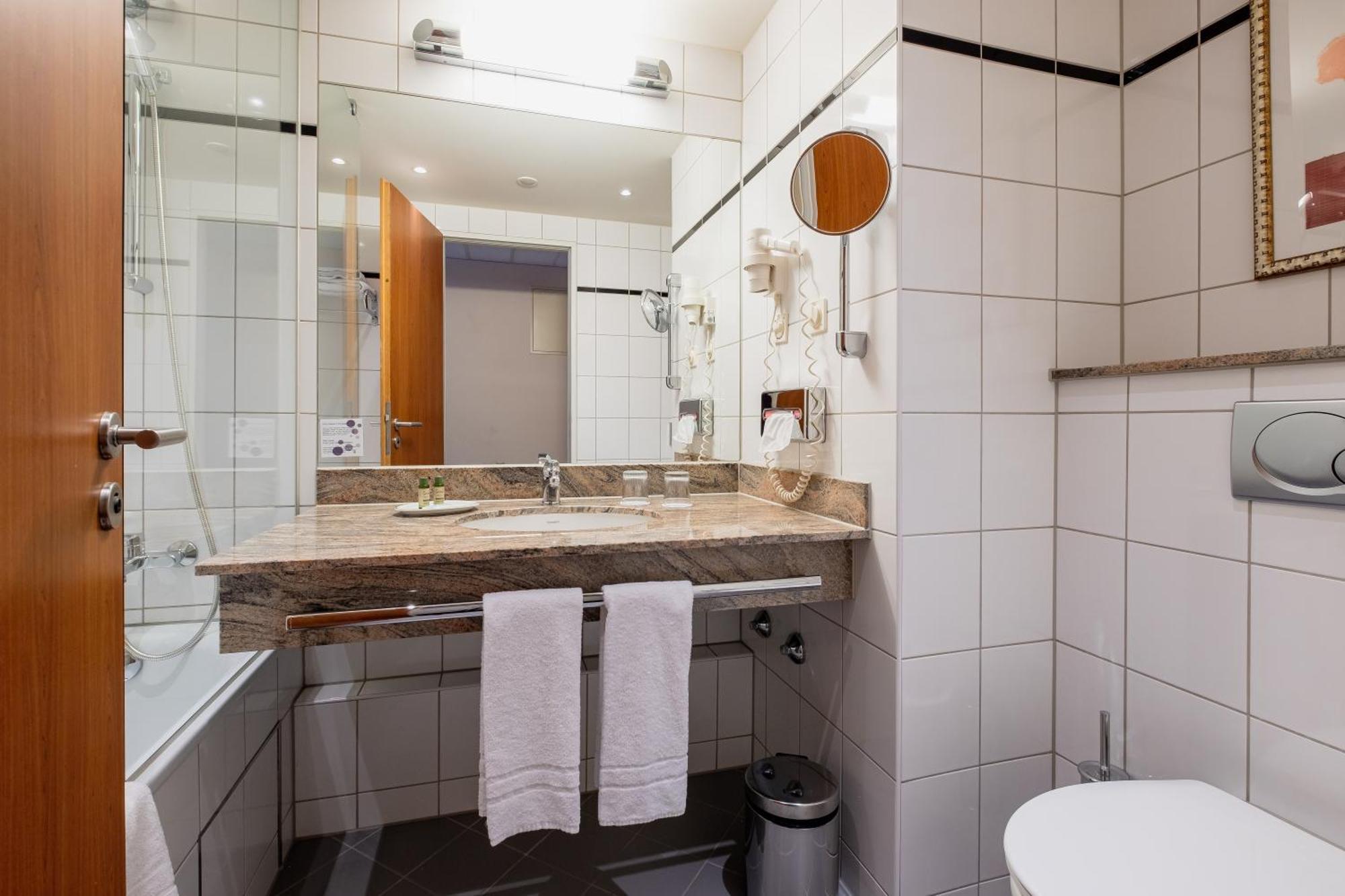Welcome Hotel Гельзенкирхен Номер фото